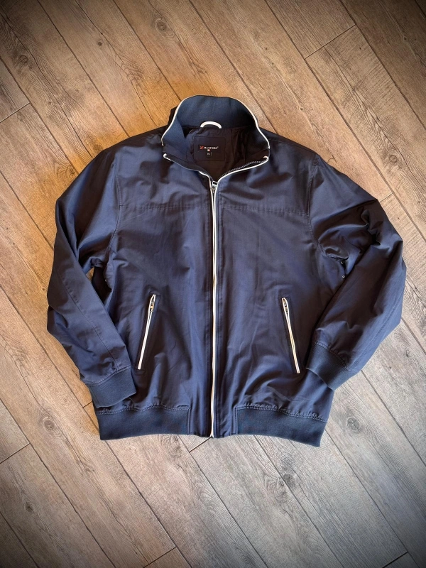 MEDUSA BOMBER WITH PROFILES