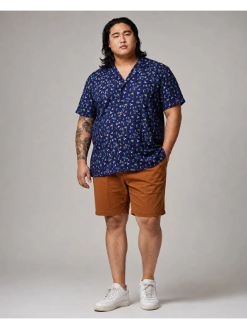PLUS SIZE VISCOSE SHIRT WITH BOWLING COLLAR AND TROPICAL PATTERN