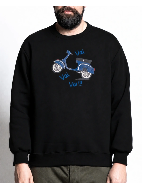 E2925 PLUS SIZE CREW NECK SWEATSHIRT WITH VINTAGE SCOOTER PRINT 2